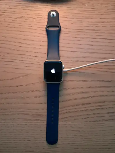Apple Watch SE(2da generación) - miniatura 1