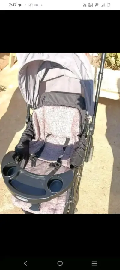 Coche de paseo para bebé con bandeja - miniatura 1