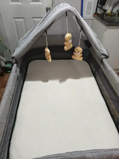 Cuna corral para bebé con mosquitero - miniatura 4