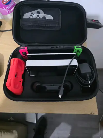Nintendo switch oled - miniatura 3