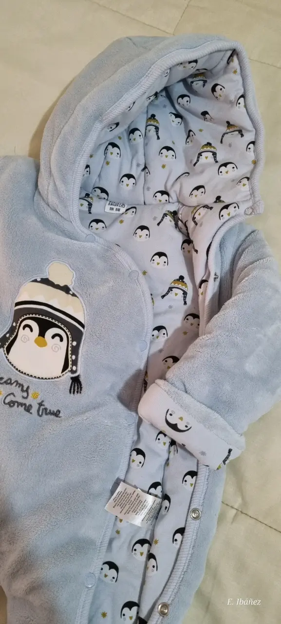 Enterito  con pingüinos marca black and blue - 1