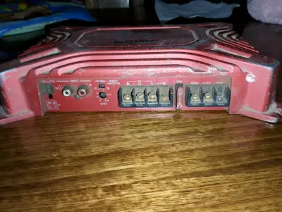 Amplificador Sony Xplod 250W rojo - miniatura 2