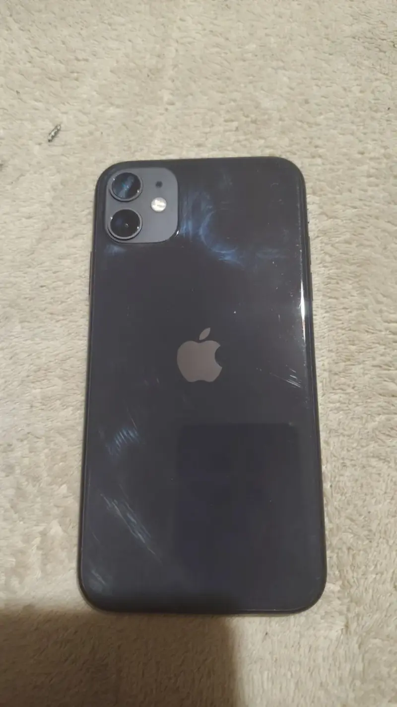 iphone 11 en buen estado - 4