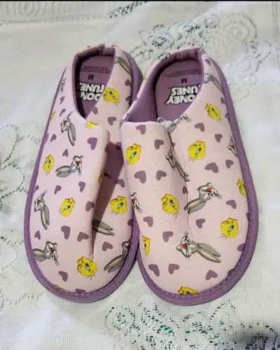 Pantuflas Looney Tunes moradas talla M - miniatura 3