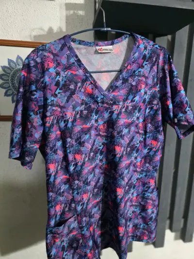 Polera Clinica Ripholia - miniatura 1