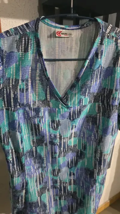 Polera Clinica Ripholia - miniatura 1