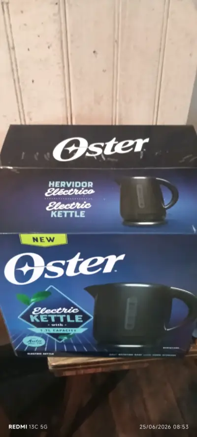 Hervidor eléctrico Oster 1.7L nuevo - miniatura 1