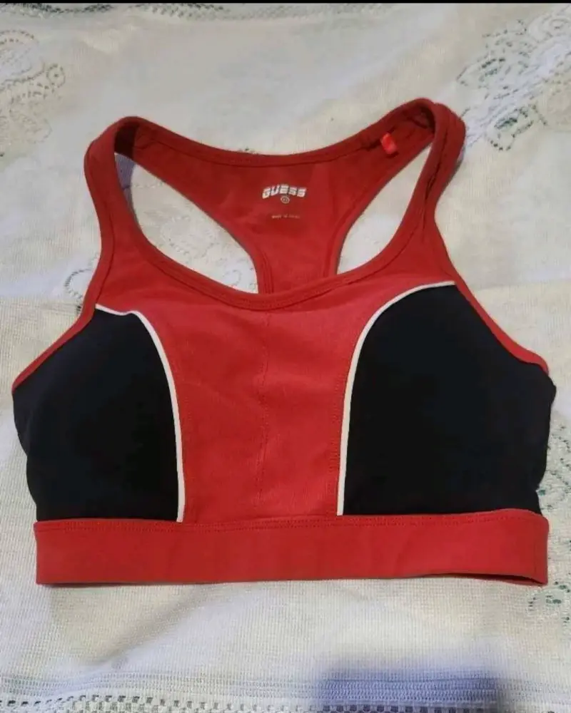 Conjunto deportivo rojo y negro Guess original - 2