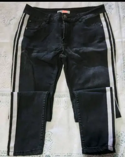 Jeans FES negros con franjas blancas - miniatura 2