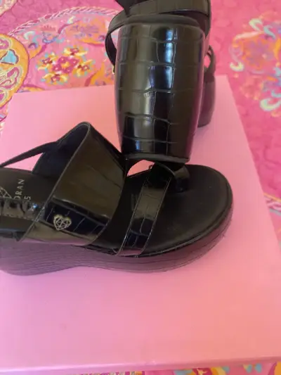 Zapatillas negras estilo casual - miniatura 4
