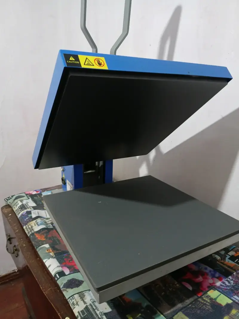 Prensa térmica para estampado azul - 2