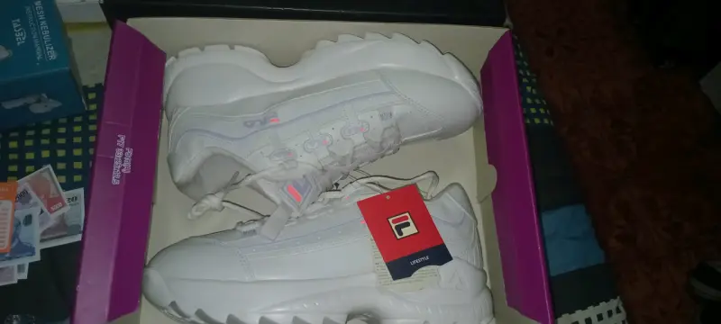 Zapatillas Fila blancas nuevas - 2