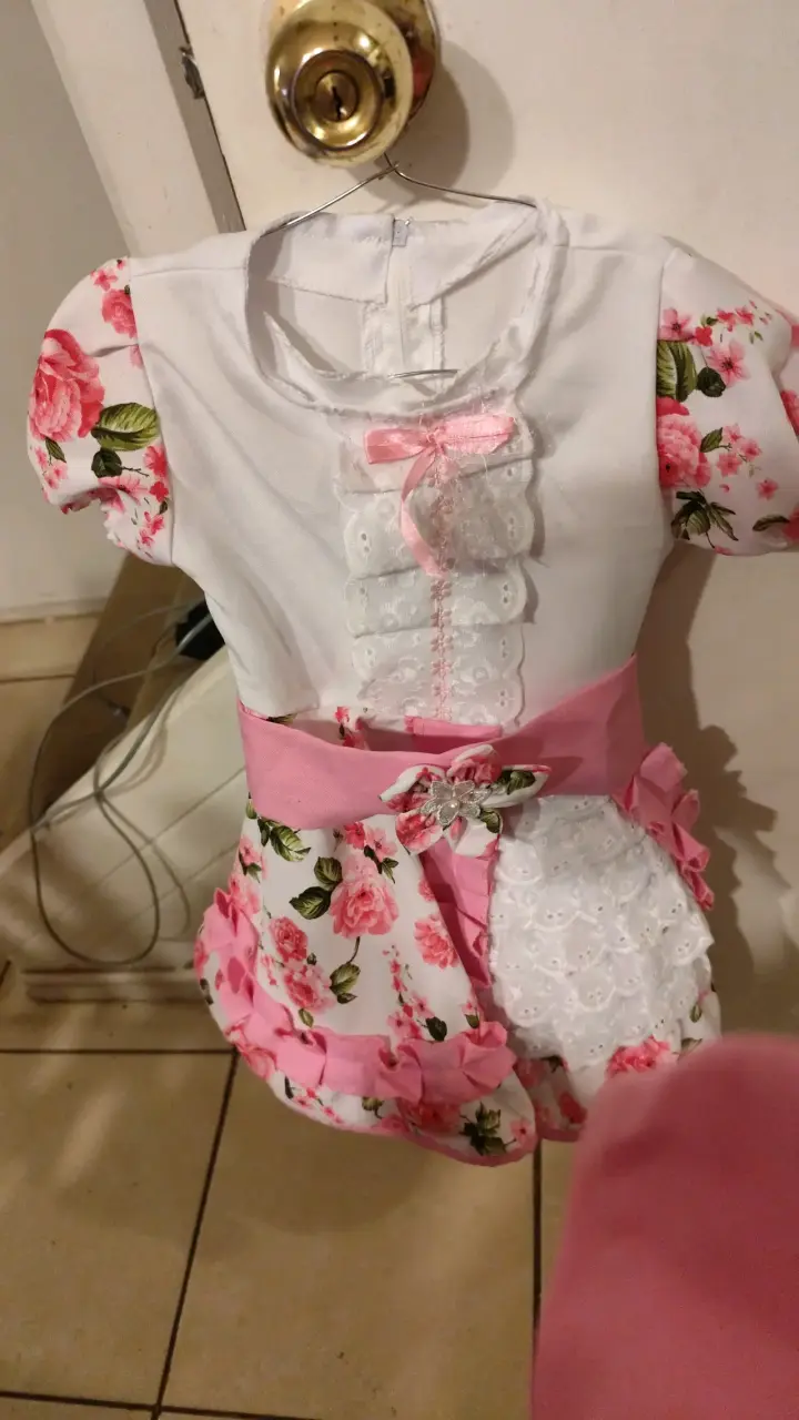 Vestido huasa talla 1 y buzo talla 6 - 3