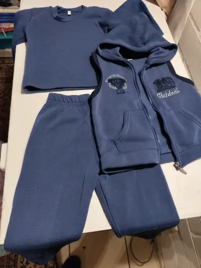 Vestido huasa talla 1 y buzo talla 6 - miniatura 6