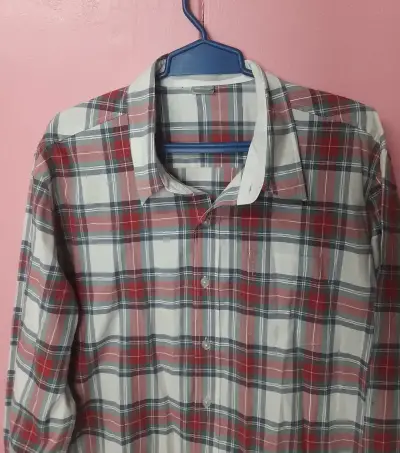 Camisa a cuadros roja y blanca - miniatura 2