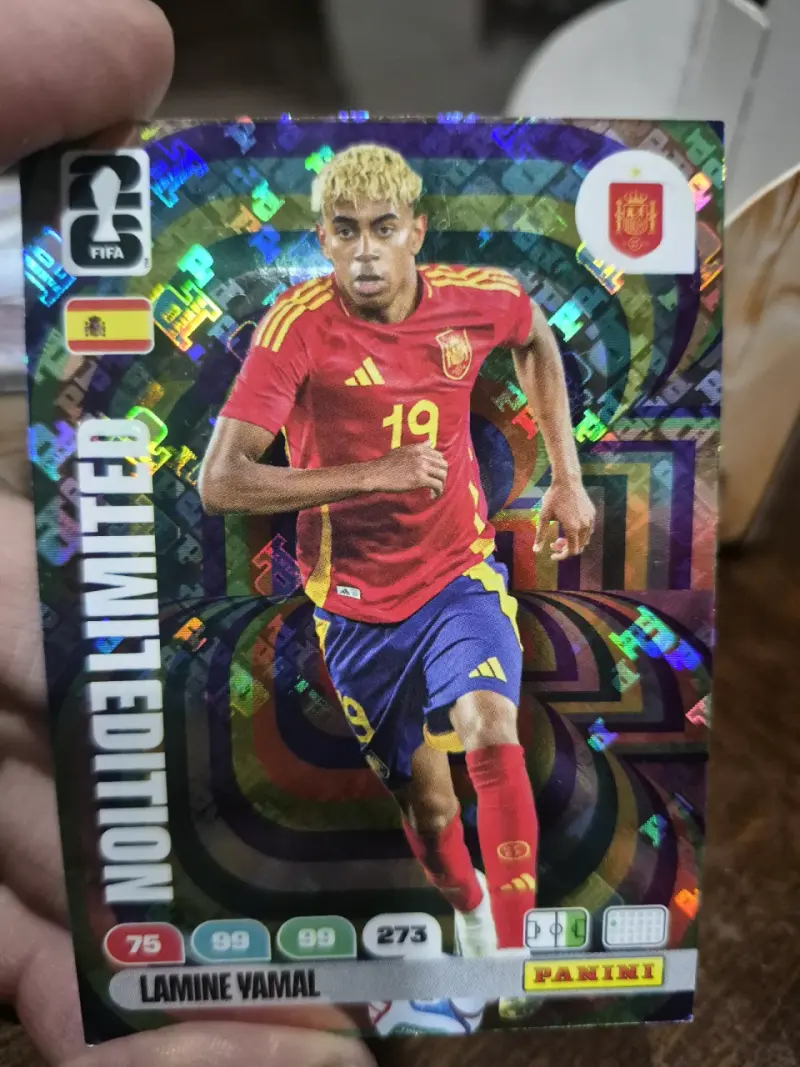 Tarjeta Panini edición limitada Lamine Yamal - 2
