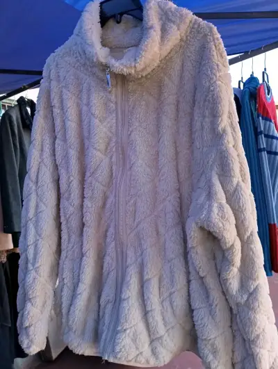 Chaqueta de polar beige con cierre - miniatura 1