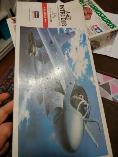 Maqueta avión A-6E Intruder 1/72 - miniatura 1