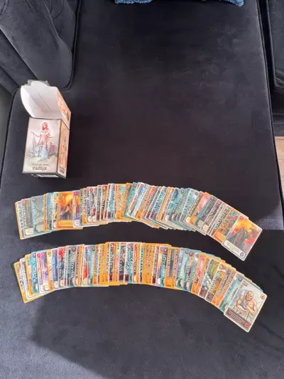 Juego de cartas coleccionables mitos y leyendas. - miniatura 2