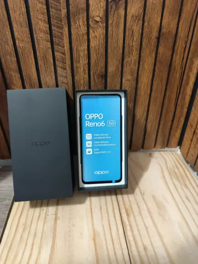 Smartphone OPPO Reno6 5G con cargador - miniatura 6