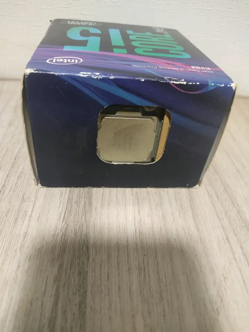 Procesador Intel Core i5-8400 8va Gen - 4