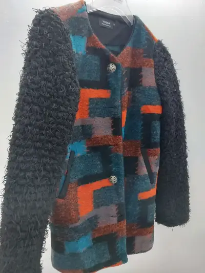 Abrigo Volga multicolor con diseño único - miniatura 1