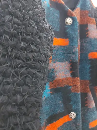 Abrigo Volga multicolor con diseño único - miniatura 4