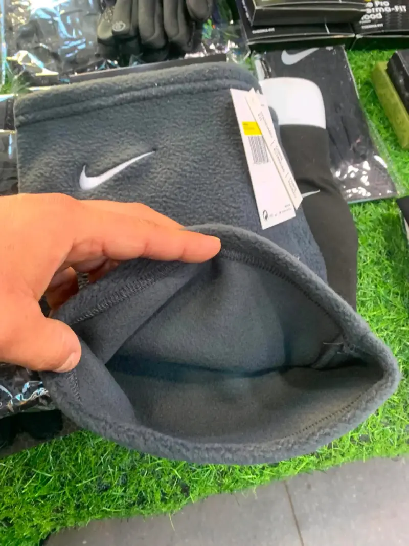 Cuello térmico Nike negro - 2