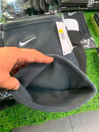 Cuello térmico Nike negro - miniatura 2