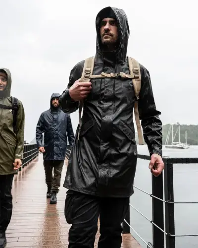 Abrigo impermeable negro para hombre - miniatura 3