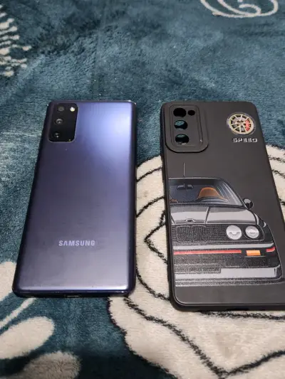 Samsung Galaxy S20 FE en buen estado - miniatura 1