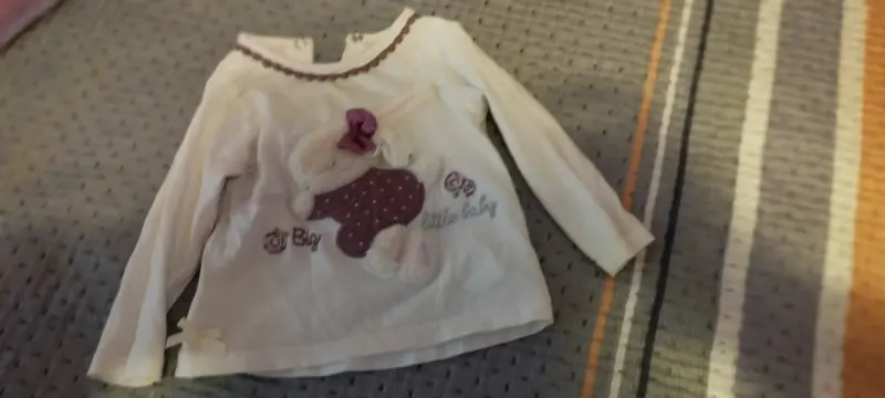 Ropa de bebe 3 asta 9 mesas - 6