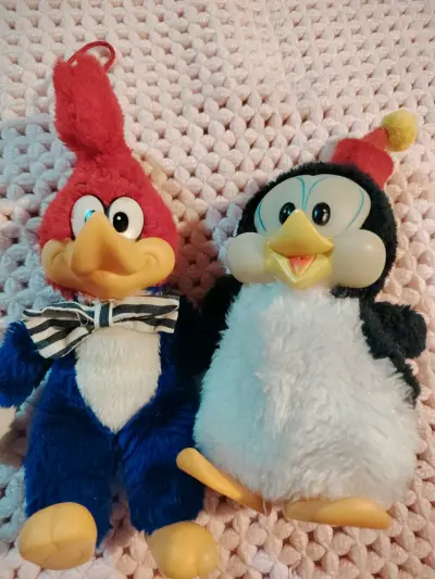 Peluches de personajes animados - miniatura 1