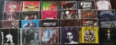 Colección de CDs de música metal - miniatura 1