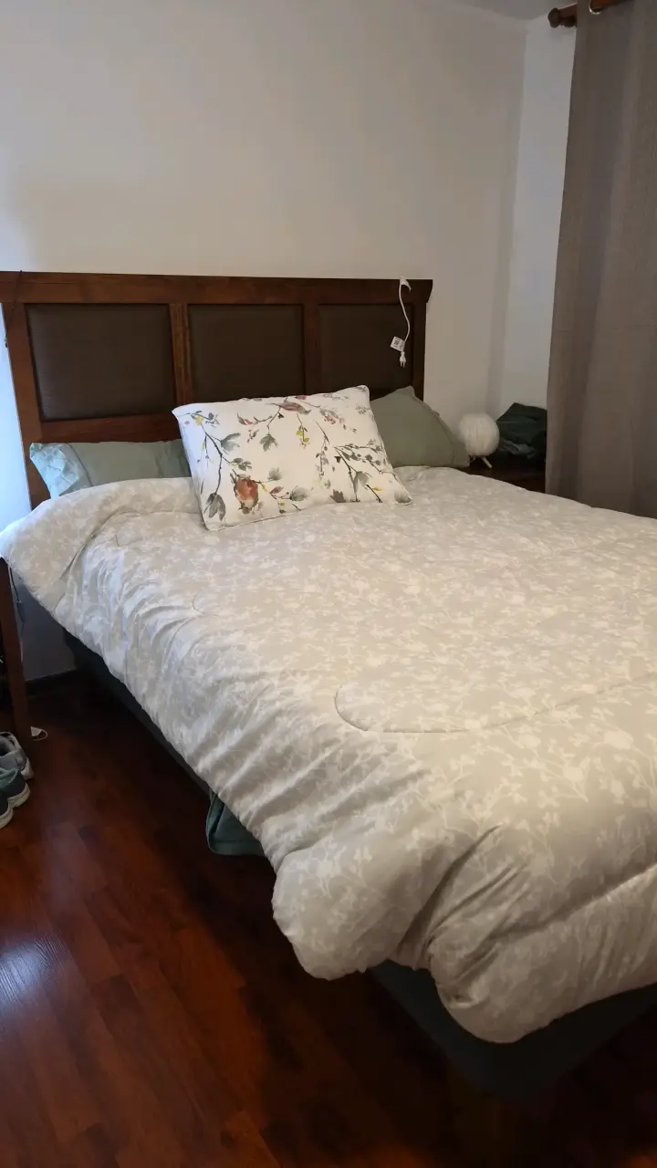 Se vende Cama matrimonial CIC Balance - 1