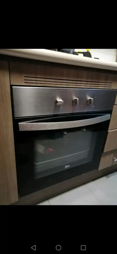 Horno empotrado Teka en acero inoxidable - miniatura 1