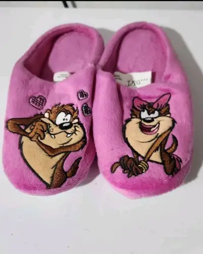 Pantuflas rosadas con diseño de Taz - miniatura 1