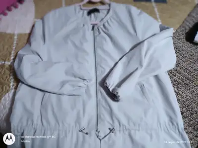 Chaqueta cortaviento gris - miniatura 1