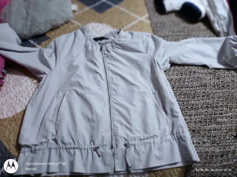 Chaqueta cortaviento gris - 2