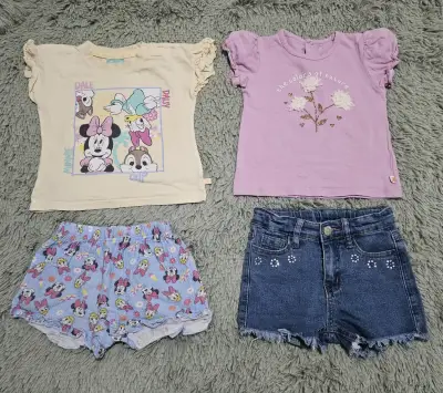 Conjunto de ropa infantil Disney y floral - miniatura 1