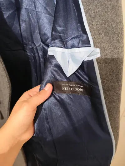 Abrigo gris de lana para mujer - miniatura 3