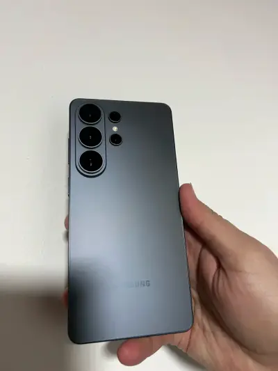 Samsung Galaxy S26 Ultra Como nuevo - miniatura 4