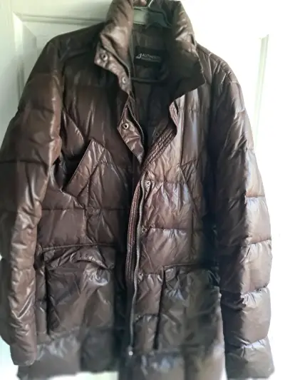 Chaqueta acolchada marrón para invierno - miniatura 2