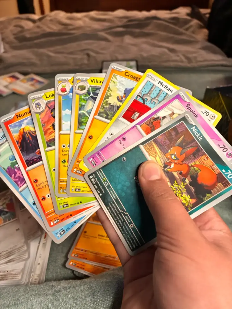 Packs de cartas Pokémon desde 30 a 200 cartas - 1