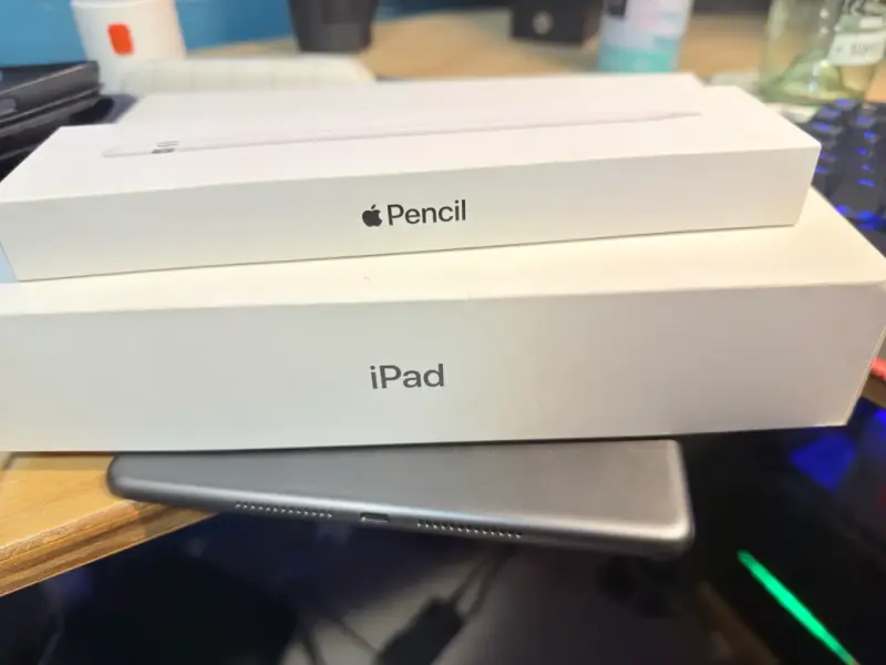 iPad 9na generación con teclado y Apple Pencil - 4