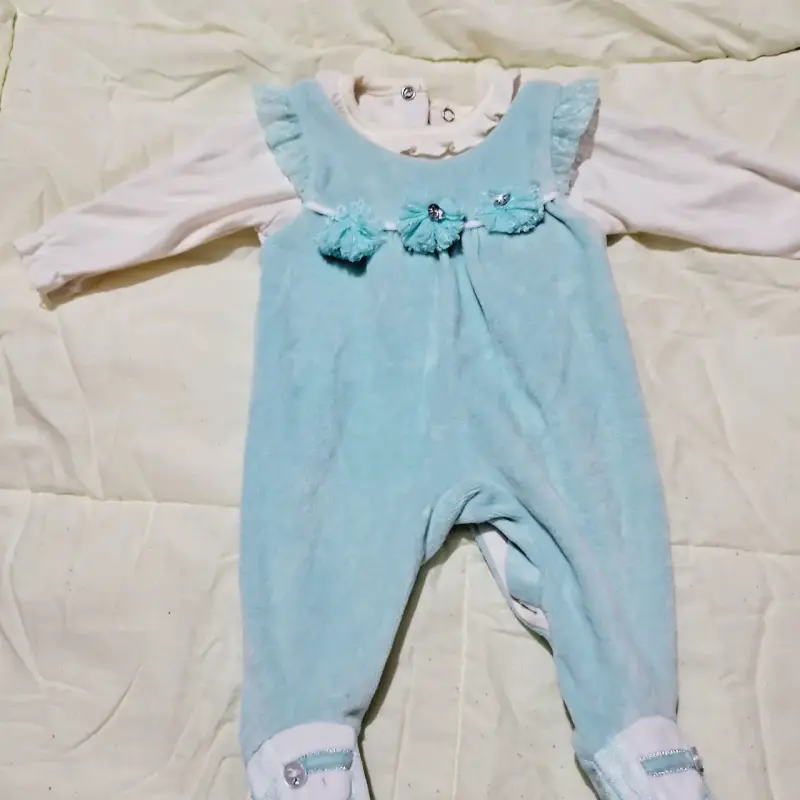 Conjunto de bebé con corazones - 2