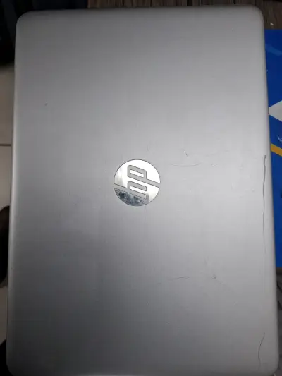 Laptop HP EliteBook con Intel Core i5 - miniatura 6