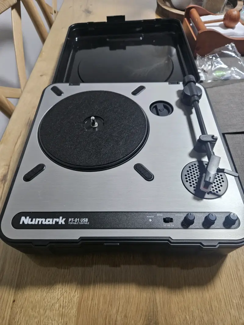 Tornamesa portátil Numark PT-01 USB - 4