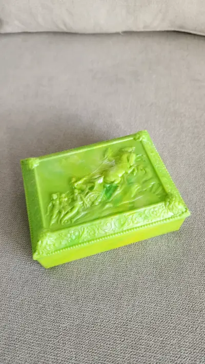 Caja vintage años 80 - miniatura 1