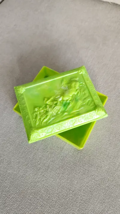 Caja vintage años 80 - miniatura 3